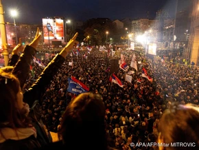 Großdemonstration der serbischen Opposition in Belgrad