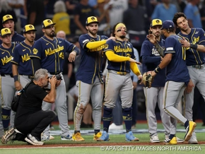 Brewers stehen vor erstem World-Series-Titel