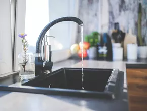 Wasserpreise in Südtirol: 174 Prozent Unterschied