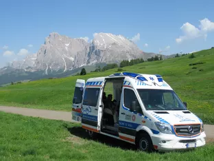 Wünschewagen erfüllt Herzenswünsche und sammelt Spenden für neues Fahrzeug