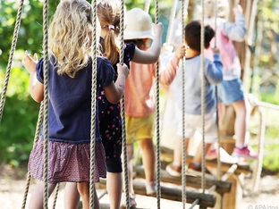 SVP Soziale Mitte fordert Steuerabzug für Ferienbetreuung