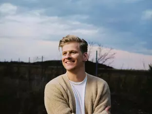 Thorsteinn Einarsson tritt in Algund auf