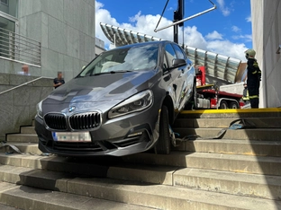 Auto im Regierungsviertel in St. Pölten "auf Abwegen"