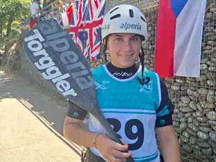 Annika Zoe Senoner verpasst klar den K1-Finallauf