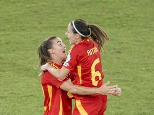 Bonmatis "Genialität" lässt Spanien vom Titel träumen