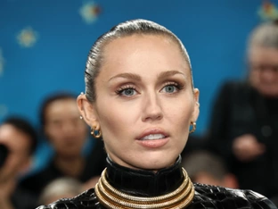 Miley Cyrus erhält einen Stern am "Walk of Fame"