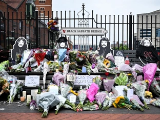 Letztes Geleit für Ozzy Osbourne durch Birmingham