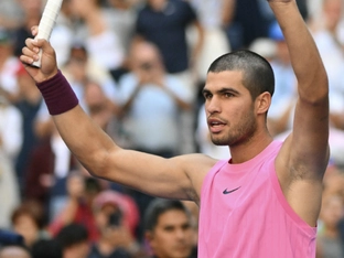 Alcaraz braust ins US-Open-Viertelfinale