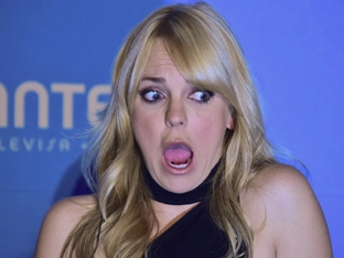 Anna Faris und Regina Hall spielen auch in "Scary Movie 6"