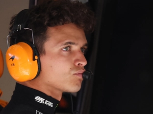 McLaren-Duo gibt auch im Ungarn-Training das Tempo vor