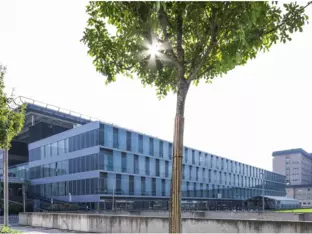 Tägliche Fahrten zur Strahlentherapie: Team K drängt auf Anpassung