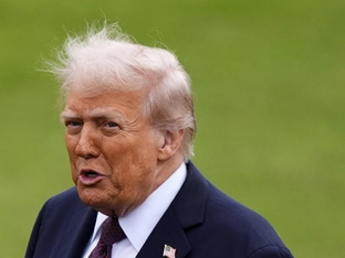 Trump kündigt Einstufung von Antifa als Terrorgruppe an