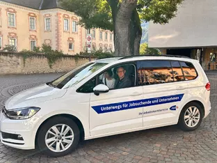 Arbeitsmarktpolitik: Zentrale Koordinierung und mehr Service als Ziel