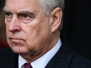 Prinz Andrew verzichtet auf seine royalen Titel