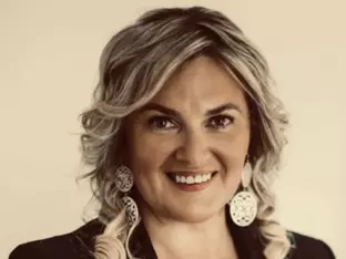 Gewalt an Frauen: „Mädchen stärken und Jungen bilden“