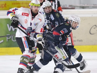 Rittner Buam SkyAlps schlagen die Unterland Cavaliers in der Overtime