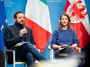 Land unterstützt Jugendliche bei Ideenfindung