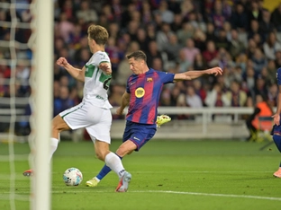 Affengruber verliert mit Elche bei Meister Barcelona 1:3