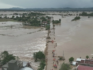 Abgeschwächter Taifun "Fung-wong" dreht von Philippinen ab