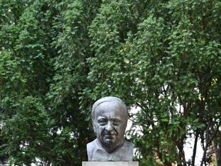 SOS-Kinderdorf: Gmeiner-Büste in Wien demontiert