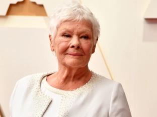 Judi Dench kann kaum noch sehen