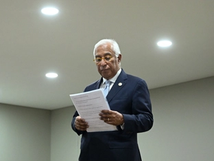 EU berät in Angola über Ukraine-Friedensplan