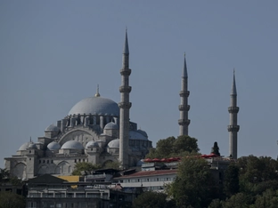 Warten auf Gutachten nach Tod von Familie in Istanbul