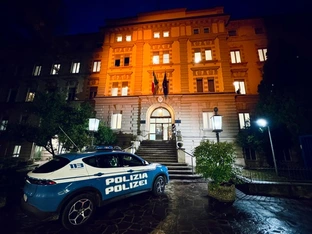 Staatspolizei hat in Bozen bei „Orange the World“ mitgemacht