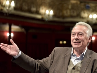 Felix Mitterer nun auch Ehrenkreuz-Träger