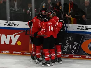 Eishockey-Team überrascht mit 5:2 gegen Deutschland