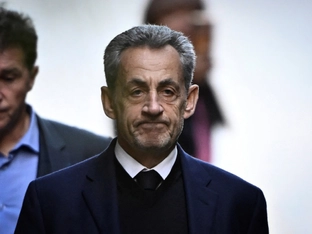Frankreichs Ex-Staatschef Sarkozy aus Haft entlassen