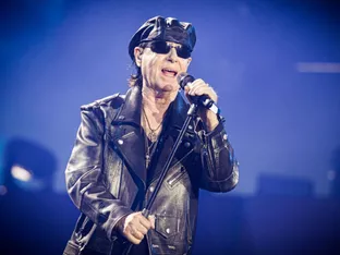 Die Scorpions bilanzieren ihre "lange verrückte Reise"
