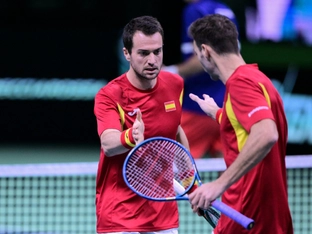Spanien nach 2:1 gegen Tschechien im Davis-Cup-Semifinale