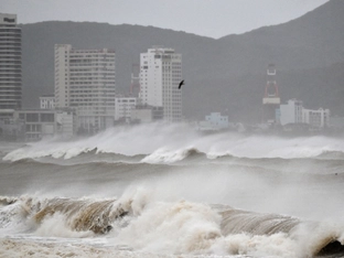 Mehr als 140 Tote durch Taifun "Kalmaegi" auf Philippinen
