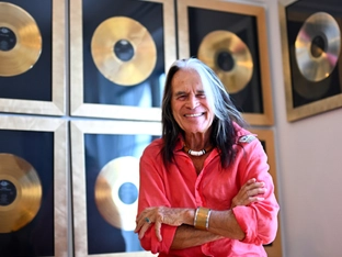 Sänger, Winnetou und Tierflüsterer: Waterloo ist 80