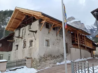 Region stellt 1,4 Millionen Euro für Restaurierung der Casa Costazza in Mazzin bereit