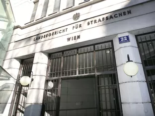 Zwei Jahre Haft für Steinwürfe von Wiener Straßenbrücke