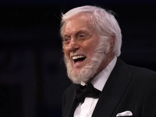 US-Schauspieler Dick Van Dyke ist 100 Jahre alt