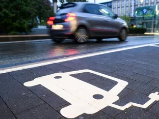 EU lockert CO2-Zielwerte für Autos