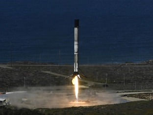 SpaceX bei Insider-Verkauf mit 800 Mrd. Dollar bewertet