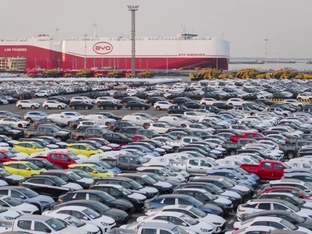 Chinas E-Auto-Boom führt zu Exportflut von Verbrennern