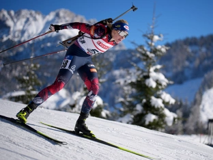 Biathletin Hauser im ersten Weltcup-Sprint der Saison Vierte