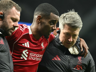 Liverpool-Stürmer Isak nach Operation wohl längere Zeit out