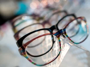 Spezialbrillen als Gegenmittel zu wachsender Kurzsichtigkeit