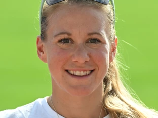 Julia Mayer in Valencia mit ÖLV-Marathonrekord