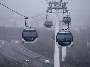 Paris nahm Stadtseilbahn von Doppelmayr in Betrieb