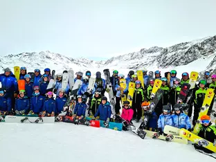 Südtiroler Landeskader Ski Alpin glänzt bei zahlreichen Einsätzen