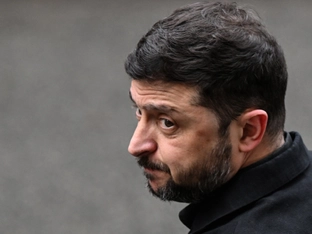 Selenskyj unterrichtet NATO und EU über Gespräche mit USA