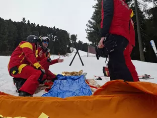 Weißes Kreuz und Bergrettung Brixen üben für den Ernstfall