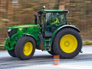 Bauerndemo mit 95 Traktoren bei Parndorf verlief friedlich